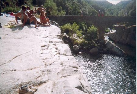 LeS SaUtS